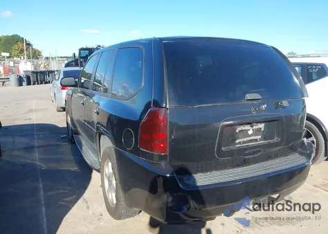 2005 GMC Envoy Denali z USA, uszkodzony, nr VIN 1GKET63M952321999